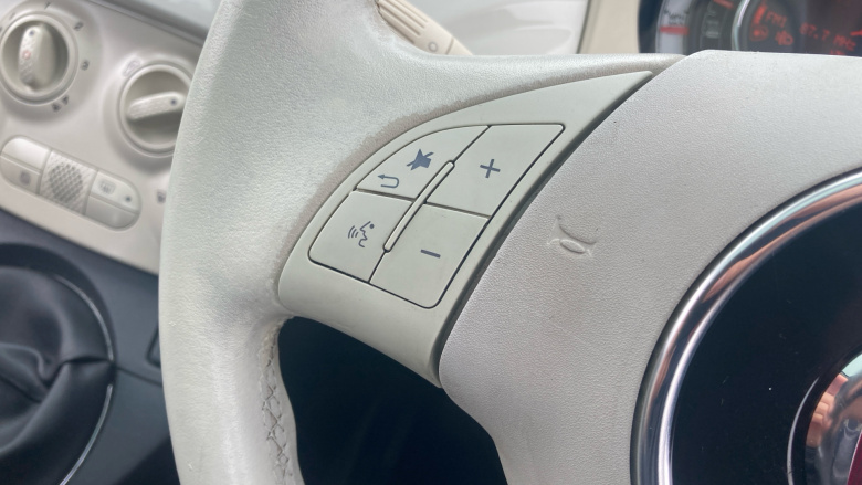 Fiat 500 1.2 Lounge 3dr [Start Stop] Petrol Hatchback